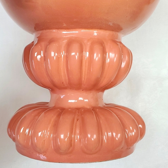 Vintage large peach coloured porcelain pedestal fruit bowl Made in Italy - Picture 4 of 8